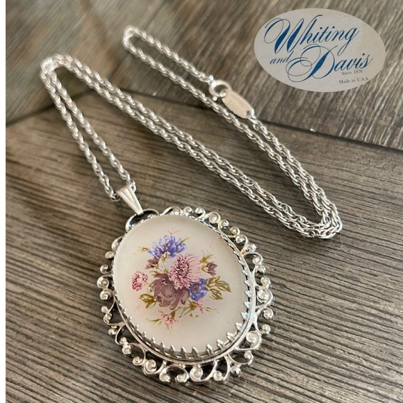 Vintage Whiting & Davis Frosted Floral Cameo, Silver-tone Chain - Picture 1 of 16
